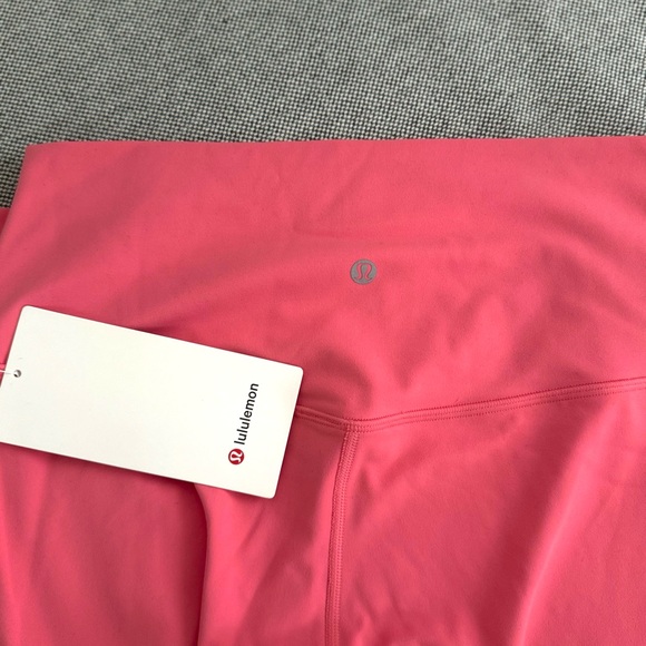 Lululemon leggings. New with tags. M size - Picture 3 of 3